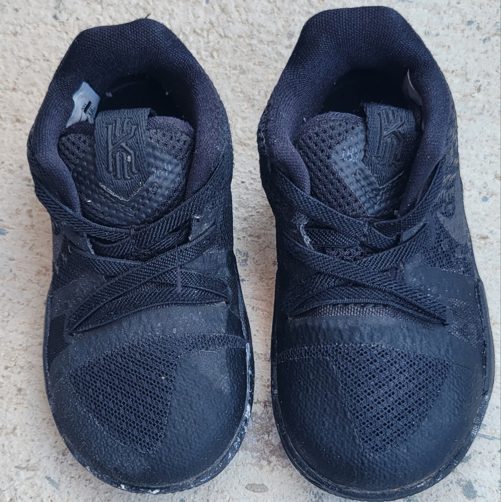 Nike toddler tennis shoes